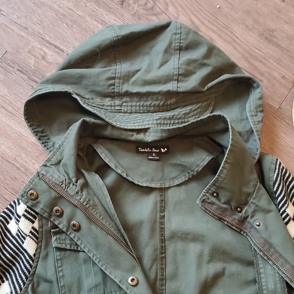 Dark green jacket - Picture 2 of 4